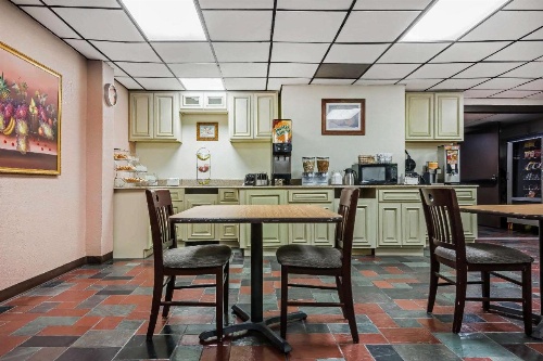 Quality Inn & Suites Binghamton Vestal image 7